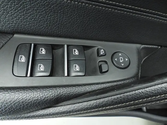 BMW 5 Serie 540i High Executive 2018 Benzine 31