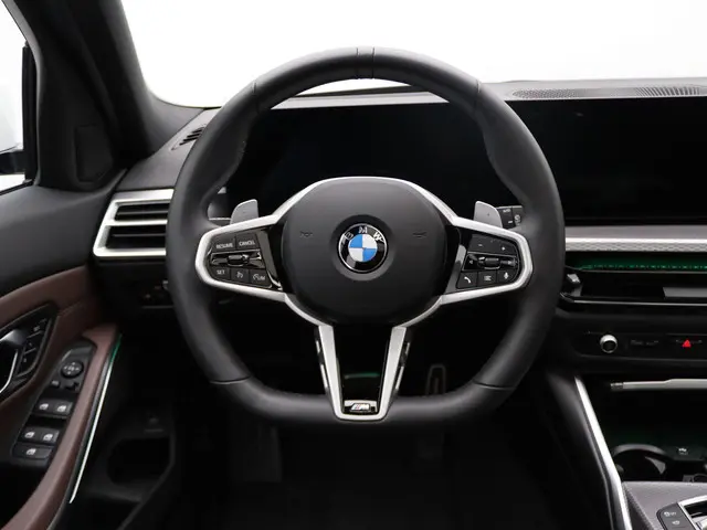 BMW 3 Serie Touring 318i 2024 Benzine 7