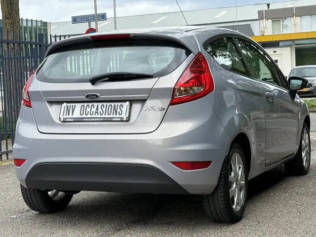 Ford Fiesta 1.4 Titanium 2012 Benzine 8