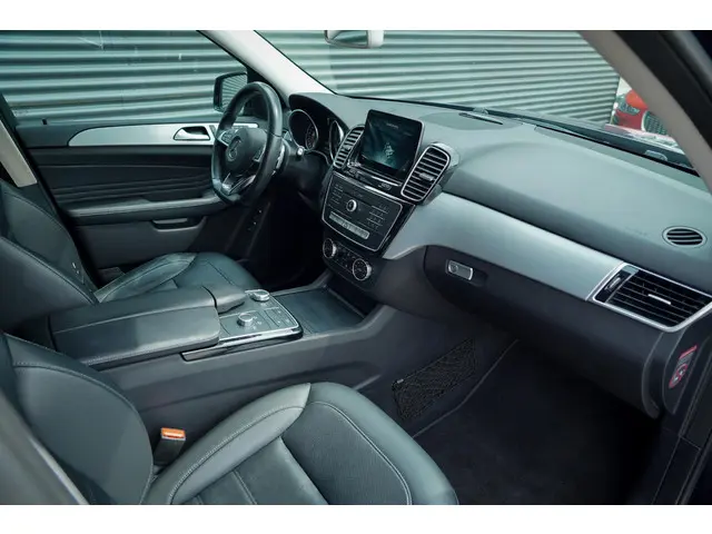 Mercedes-Benz GLE 500 e 4MATIC 2016 Hybride Benzine 38