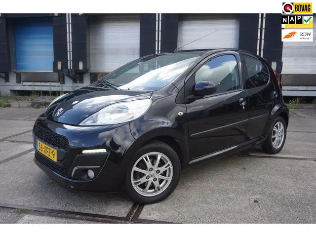 Peugeot 107 1.0 Active * Airco * LM Velgen * 2012 Benzine