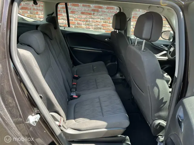 Opel Zafira Tourer 1.4 Cosmo 2012 Benzine 20