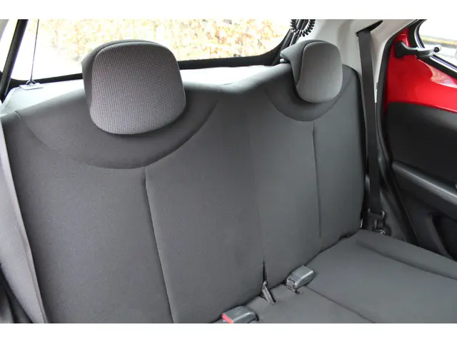 Toyota Aygo 1.0 VVT-i x-now 2017 Benzine 15