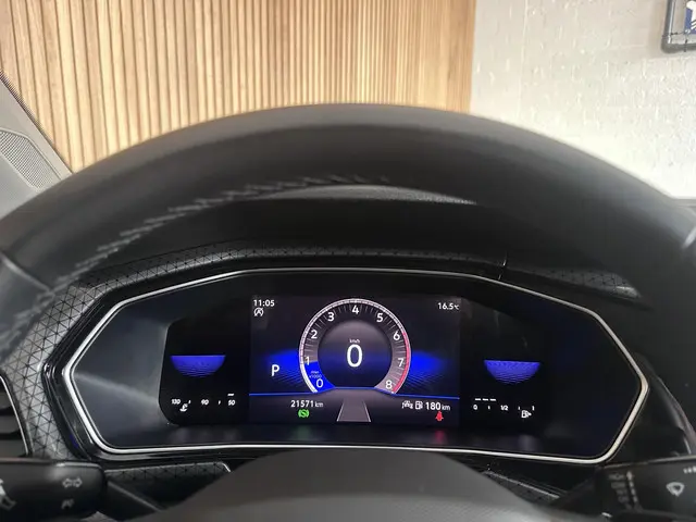 Volkswagen T-Cross 3