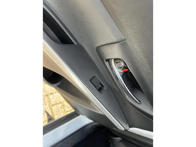 Suzuki S-Cross 1.4 Boosterjet Stijl 2019 Benzine 19