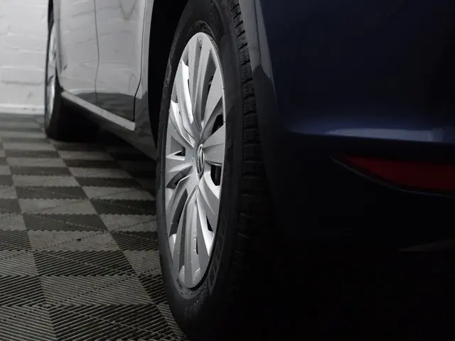 Volkswagen Golf 1.6 TDI Comfortline- 2013 Diesel 19