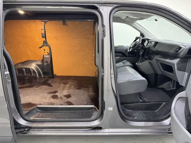 Toyota ProAce Worker 1.6D d-4D Cool Comfort 2018 Diesel 21