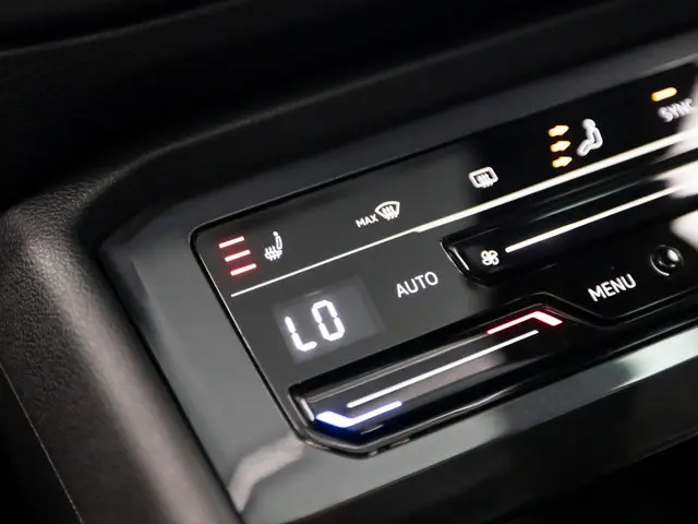Volkswagen Tiguan 1.5 TSI R-Line 2023 Benzine 11