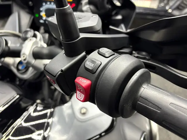 BMW R 1250 GS Adventure All-Road 2024 Benzine 12