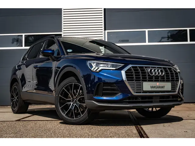 Audi Q3 45 TFSI e S edition 2022 Hybride Benzine 8
