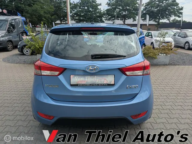 Hyundai ix20 1.4i Go! 2015 Benzine 11