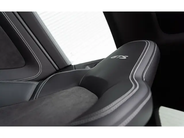 Porsche 911 3.0 Carrera GTS 2022 Benzine 46