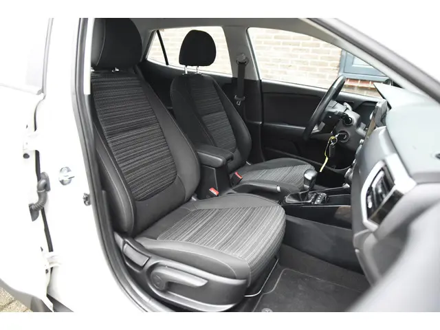 Kia Stonic 1.0 T-GDi DynamicPlusLine 2022 Benzine 17