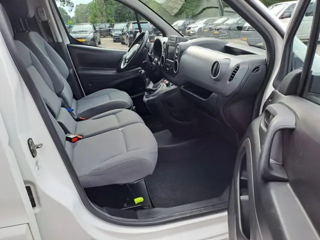 Citroën Berlingo 1.6 HDI 75 Club 2015 Diesel 27