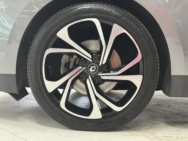 Renault Scénic 1.3 TCe Bose 2018 Benzine 28