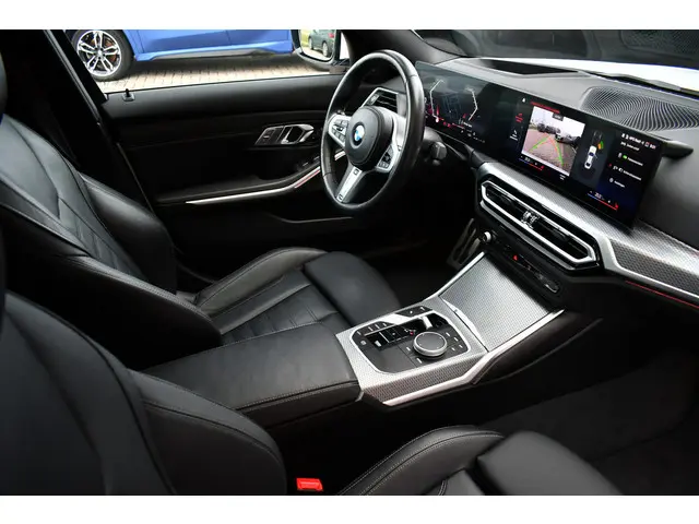 BMW 3 Serie 330 d M-Sport Pro 2023 Diesel 47