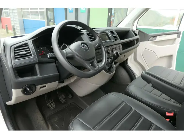 Volkswagen Transporter 2.0 TDI L2H1 Highline 2015 Diesel 14