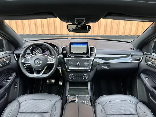 Mercedes-Benz GLE Coupé AMG 43 4MATIC 2019 Benzine 15