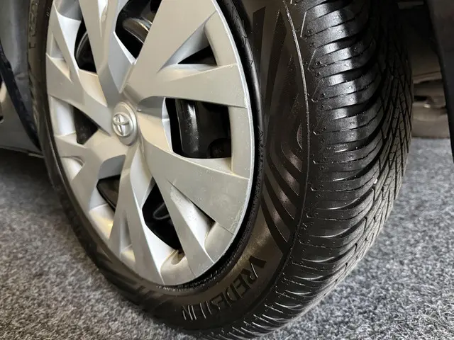 Toyota Yaris 1.5 Hybrid Aspiration 2018 Hybride Benzine 31