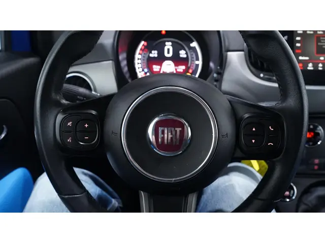 Fiat 500 1.2 Lounge 2019 Benzine 19