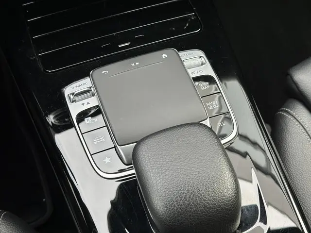 Mercedes-Benz A-Klasse 220 Advantage 2018 Benzine 36