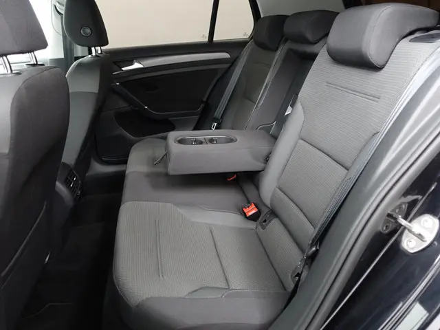 Volkswagen e-Golf Highline Aut- 2019 Elektrisch 22