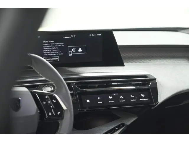 Peugeot 3008 1.2 Hybrid 136 GT 2025 Hybride Benzine 57