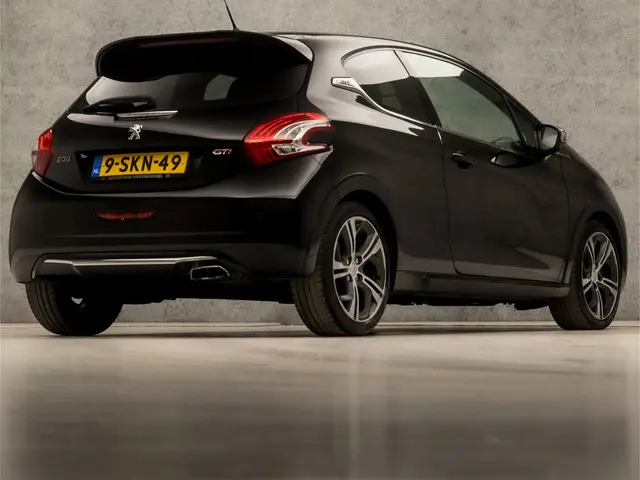 Peugeot 208 1.6 THP GTi 2013 Benzine 5