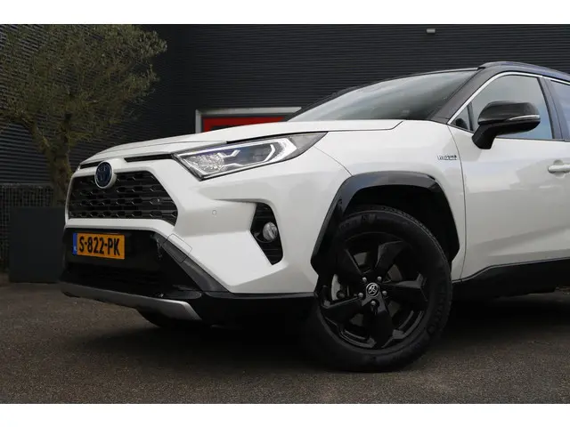 Toyota RAV4 2