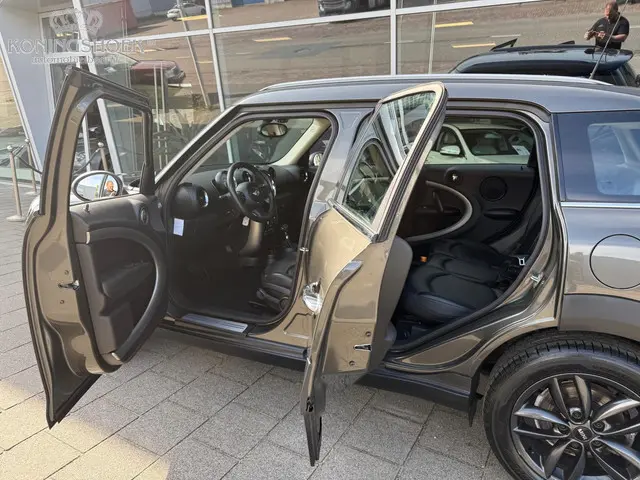 MINI Countryman 1.6 One Chili Automaat 2013 Benzine 11