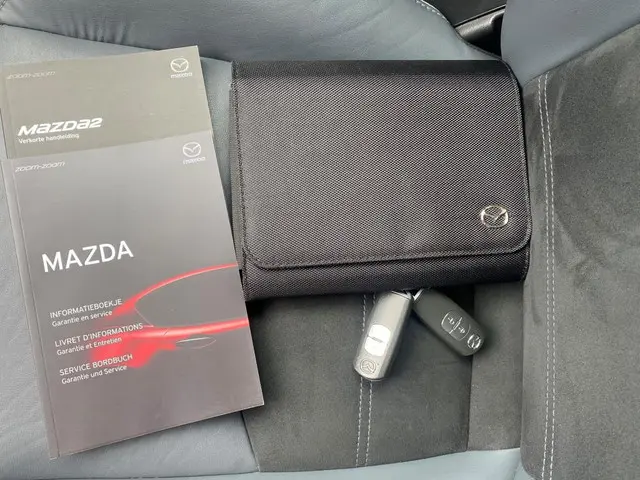 Mazda 2 1.5 Skyactiv-G Luxury 2020 Benzine 15