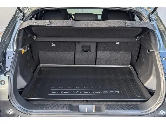 Toyota Urban Cruiser Dynamic 61 kWh 2026 Elektrisch 9