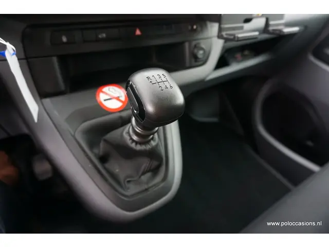 Toyota ProAce Worker 2.0 D-4D Live 2022 Diesel 12