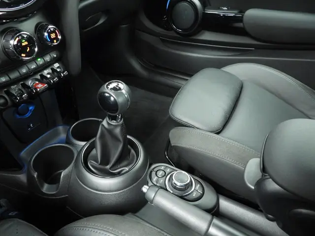 MINI Cooper 1.5 2022 Benzine 33