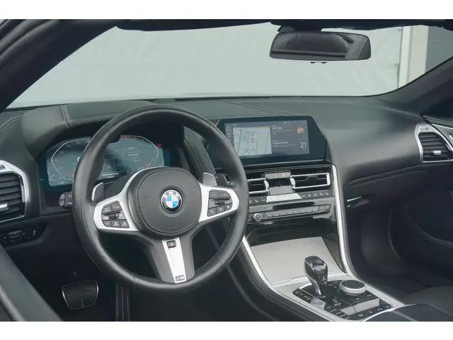 BMW 8 Serie Cabrio 840i 2020 Benzine 18