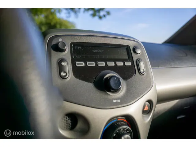 Peugeot 108 1.0 e-VTi Active 2018 Benzine 13