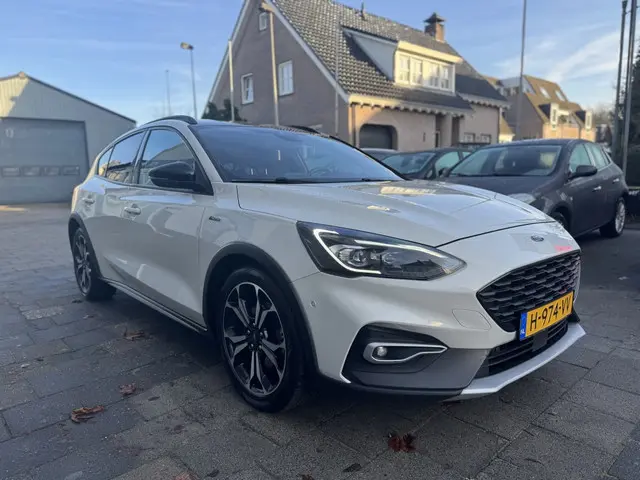 Ford Focus 1.0 EcoB. Active Bns*VOL-OPTIE* 2020 Benzine 3