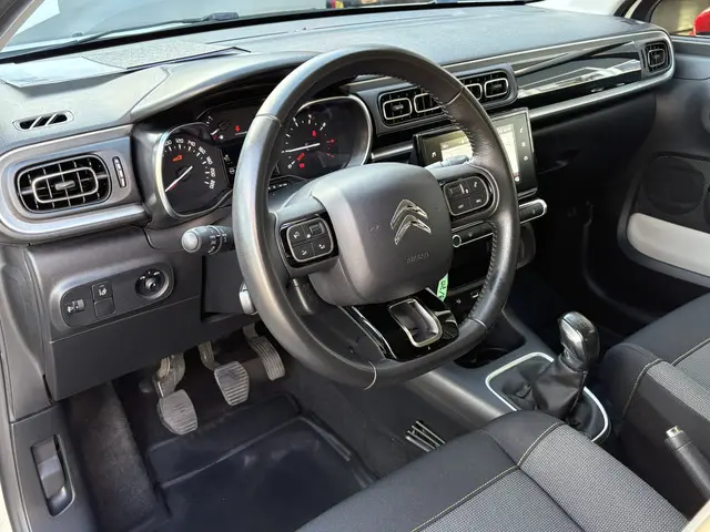 Citroën C3 1.2 PureTech S&S Shine 2018 Benzine 12