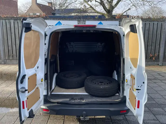 Ford Transit Connect 1.5 TDCI L1 Trend 2017 Diesel 23