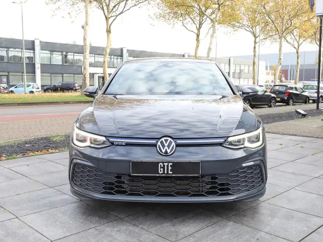 Volkswagen Golf GTE 2022 Hybride Benzine 22
