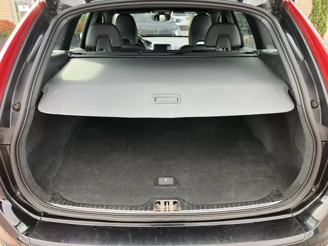 Volvo XC60 2.0 D4 FWD Ocean Race 2015 Diesel 23