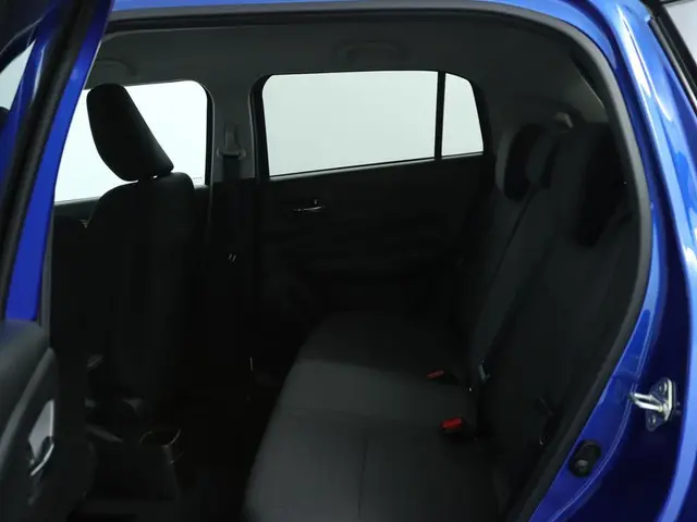 Suzuki Swift 1.2 Style Smart Hybrid 2024 Benzine 18