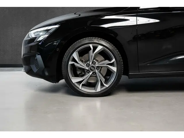Audi A3 Sportback 35 TFSI S edition 2020 Benzine 26