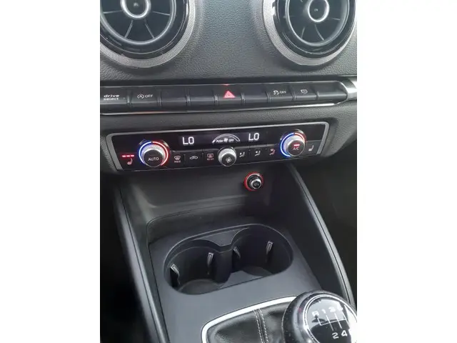 Audi A3 Sportback 1.4 TFSI Attraction 2013 Benzine 10