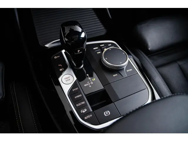 BMW X3 xDrive30e High Executive 2021 Hybride Benzine 17