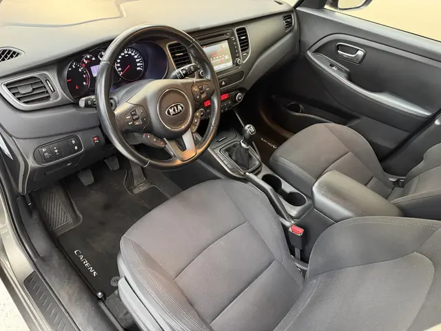 Kia Carens 1.6 GDi ComfortLine, 135Pk, 2015, 2015 Benzine 6