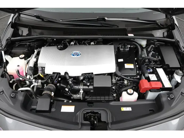Toyota Prius 1.8 Plug-in Executive 2019 Hybride Benzine 33