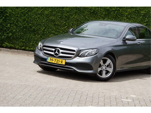Mercedes-Benz E-Klasse E 250 Ambition 2016 Benzine 33