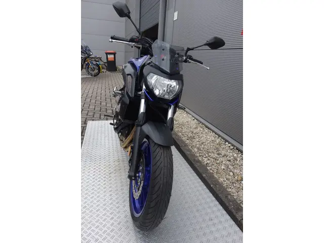 Yamaha MT 07 ABS 2018 Benzine 4