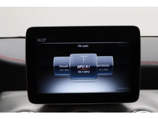 Mercedes-Benz GLA 250 4Matic 2017 Benzine 44